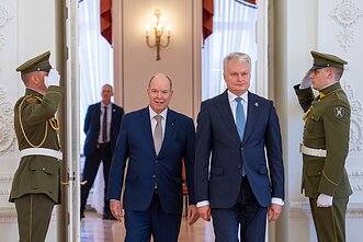  Albertas II ir Gitanas Nausėda