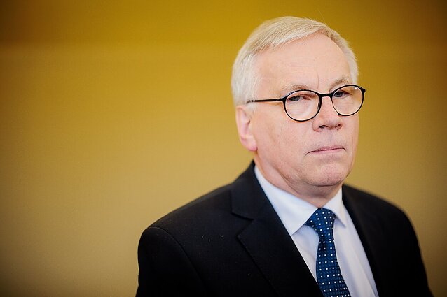 Politologas apie Šadžiaus situaciją: socdemai nori, kad visi pamirštų mokesčių reformą