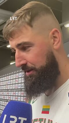 Rekordų neskaičiuojantis Valančiūnas: man patinka krepšinis