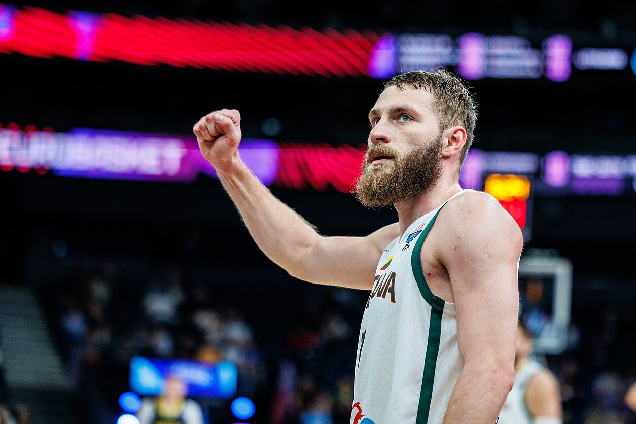 Gytis Radzevičius. Europos krepšinio čempionatas: Lietuva – Švedija