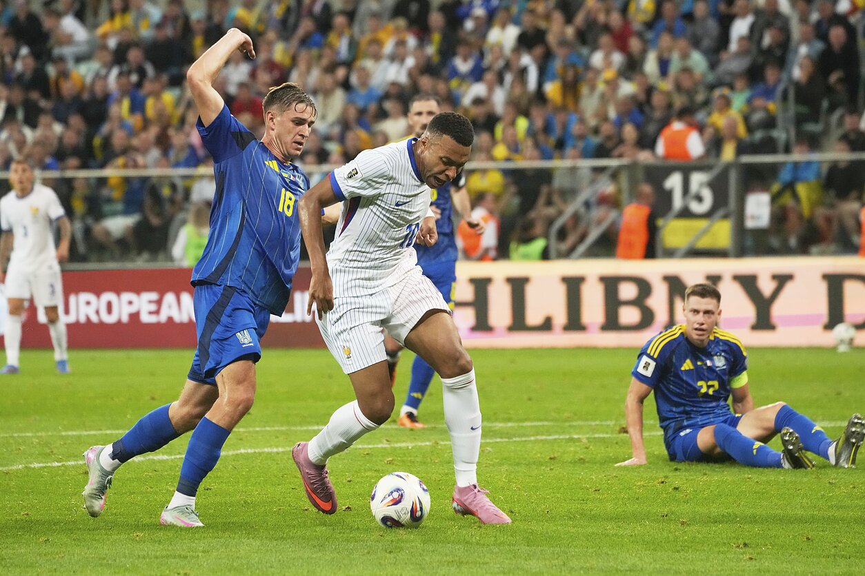 Pasaulio futbolo čempionato atranka: Ukraina – Prancūzija Pasaulio futbolo čempionato atranka: Ukraina – Prancūzija