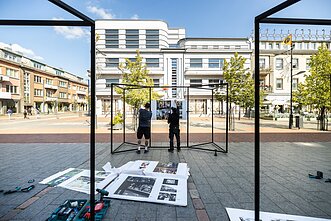 Šalia Fotografijos muziejaus – meninis projektas, subūręs vietos bendruomenę ir kūrėjus. Šalia Fotografijos muziejaus – meninis projektas, subūręs vietos bendruomenę ir kūrėjus.