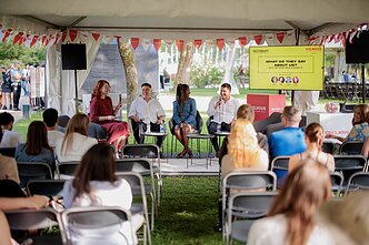 Festivalio „Būtent“ diskusija „Ką jie apie mus kalba?“
