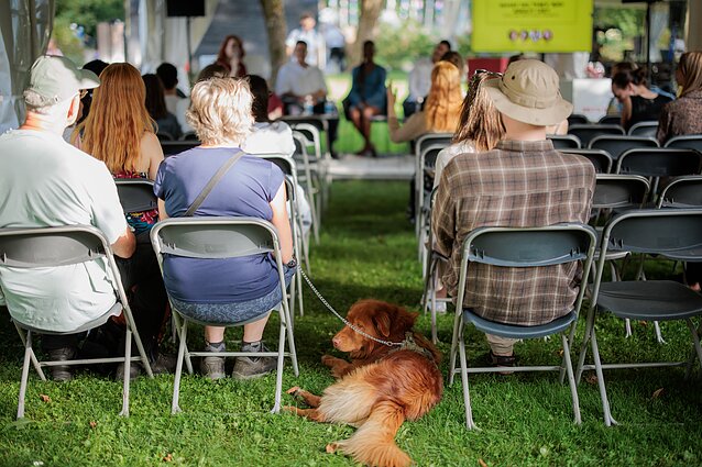 Festivalio „Būtent“ diskusija „Ką jie apie mus kalba?“
