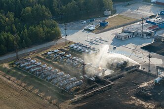 Пожар на окраине Вильнюса: горят вагоны с газом Пожар на окраине Вильнюса: горят вагоны с газом