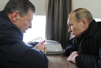 Dmitrijus Kozakas ir Vladimiras Putinas Dmitrijus Kozakas ir Vladimiras Putinas