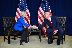 Ursula von der Leyen and Donaldas Trumpas