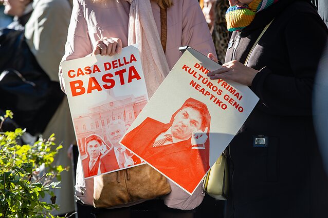 Į protestą rinkosi ir kauniečiai Į protestą rinkosi ir kauniečiai