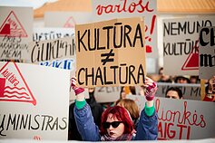 Kultūros bendruomenės protestas dėl kandidato į kultūros ministrus ir šios ministerijos perdavimo „Nemuno aušrai“ Kultūros bendruomenės protestas dėl kandidato į kultūros ministrus ir šios ministerijos perdavimo „Nemuno aušrai“