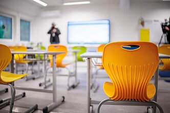 A new German school in Vilnius has opened its doors to nearly 50 children of German troops deployed in Lithuania