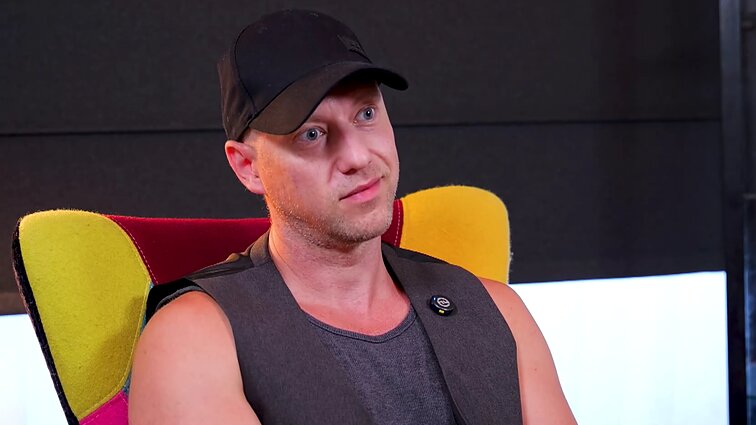 Iš alkoholizmo liūno išlipęs Sasha Song: kelio dar žemiau nebebuvo, toliau sekė tik mirtis