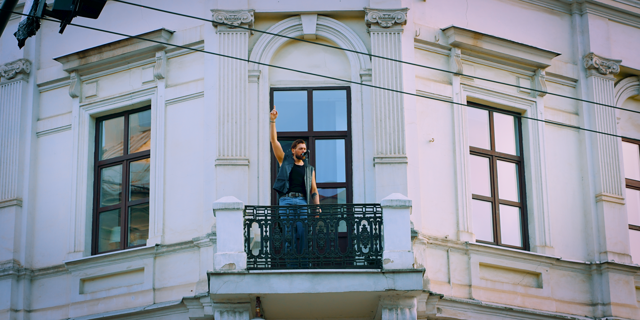 Jurijus Veklenko po pertraukos pristato naują klipą: „Laikas parodyti ...