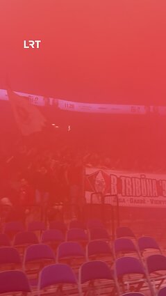 Pirmoji pergalė FIBA Čempionų lygoje – raudoni dūmai ir sirgalių skanduotės arenoje