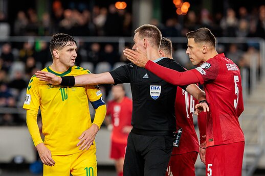 Pasaulio futbolo čempionato atranka: Lietuva – Lenkija