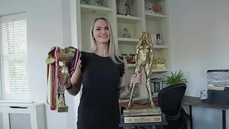 Daugkartine Europos bikinio čempione tapusi Eglė: skauda, bet turi stovėt ir šypsotis