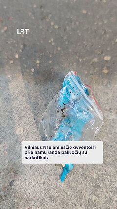Vilniečiams nerimą kelia kiemuose slepiami svaiginamųjų paketai