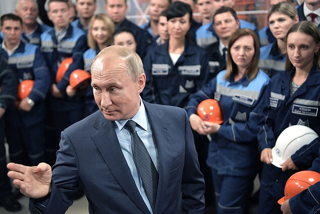 Володимир Путін і російська "оборонка" Володимир Путін і російська "оборонка"