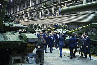 Володимир Путін і російська "оборонка" Володимир Путін і російська "оборонка"