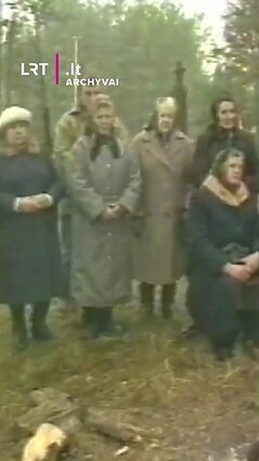 Vėlinių tradicijos Margionyse – gyvieji mirusiuosius prisimena prie bendro laužo