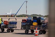 Tarptautinis Vilniaus oro uostas Tarptautinis Vilniaus oro uostas
