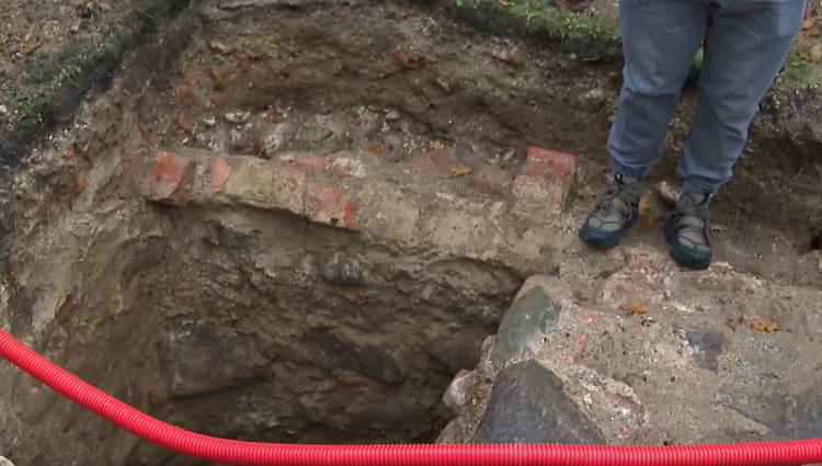 Secret vault potentially dating back to war with Sweden uncovered in Lithuania’s Kretinga