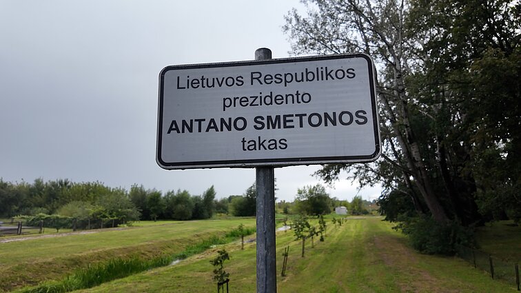 Paprūsė and the border towns, a sign that points to Smetona's path Paprūsė and the border towns, a sign that points to Smetona's path
