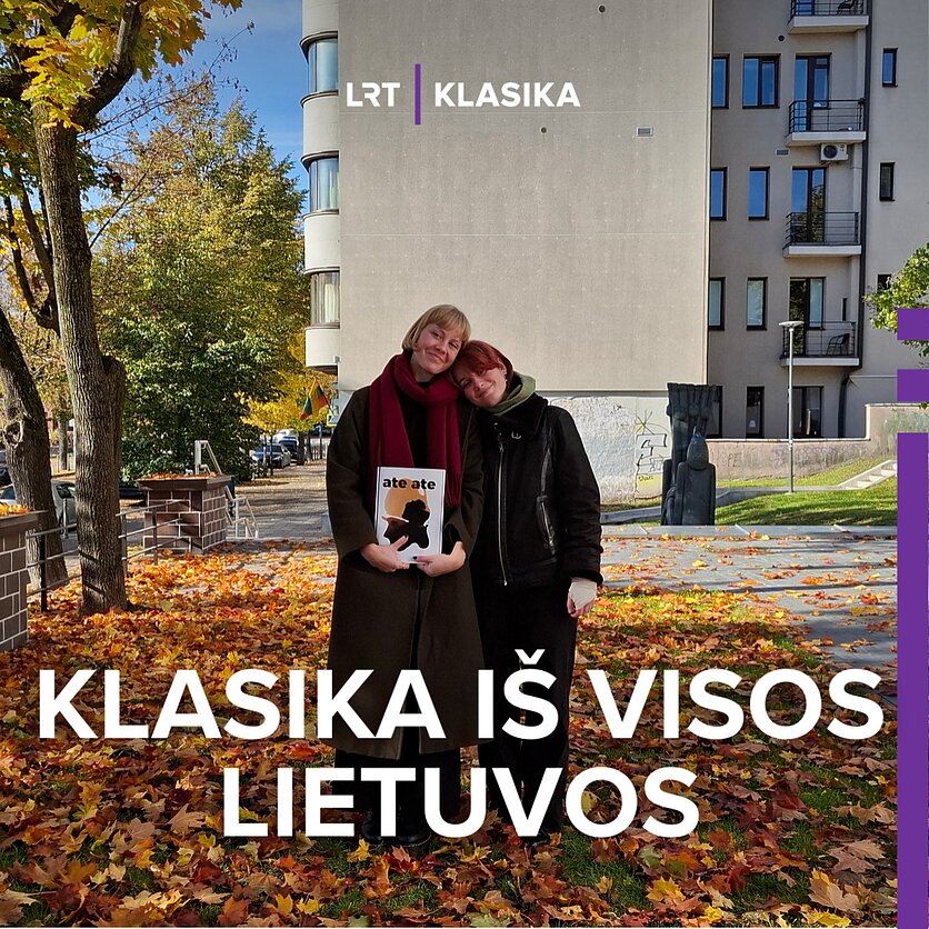 S. Javaitytės nuotrauka., Naujo Kauno kultūros žurnalo „Ate ate" kūrėjos ir leidėjos Karina Aleksejevė ir Ieva Drukteinytė.