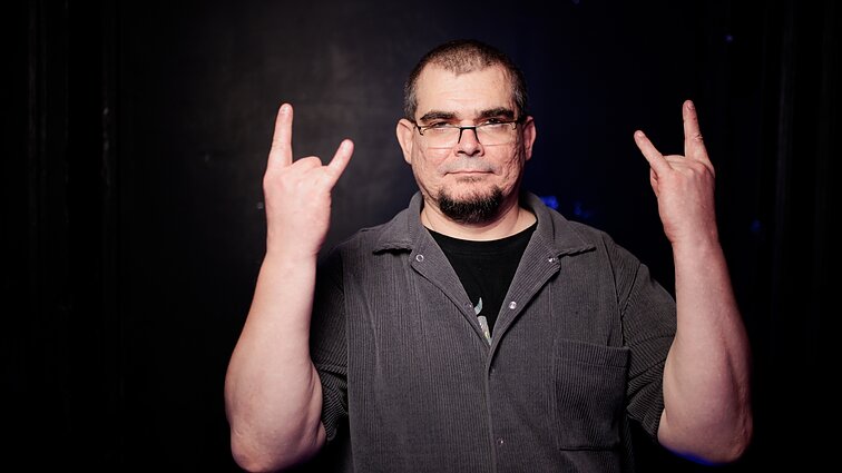 Etapą dainuojant pankų grupėje prisiminęs Vėlyvis: spėjome aplankstyti visus festivalius