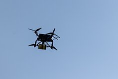 Dronas / Asociatyvi Dronas / Asociatyvi