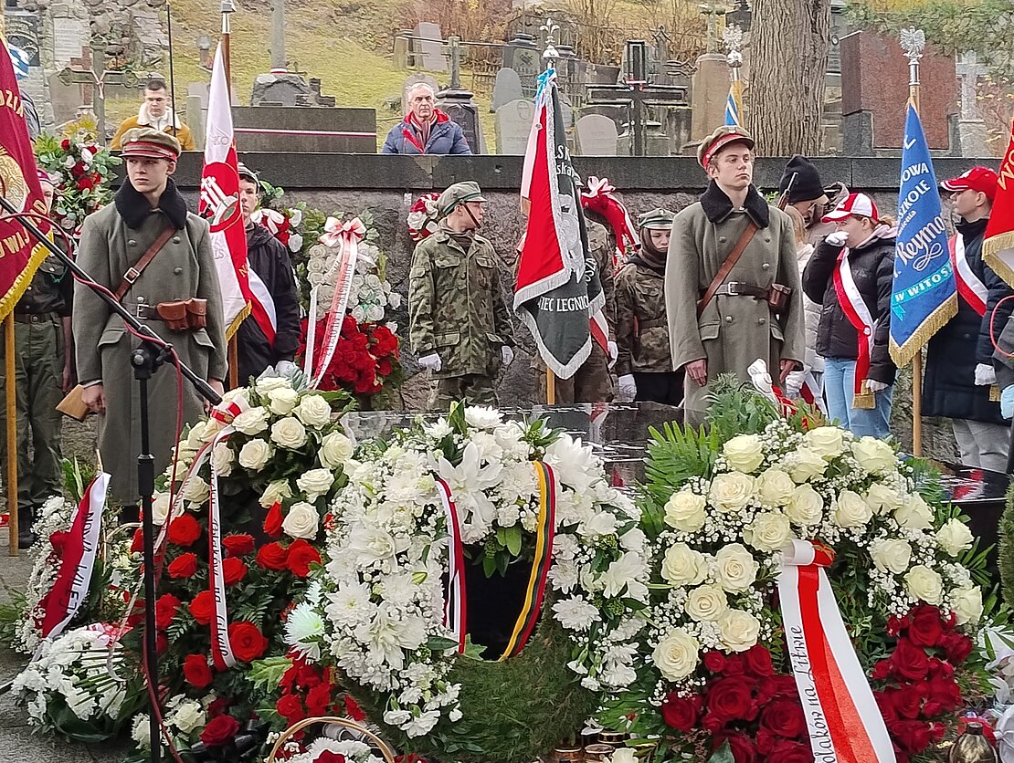 Obchody Święta Niepodległości na Cmentarzu na Rossie Obchody Święta Niepodległości na Cmentarzu na Rossie