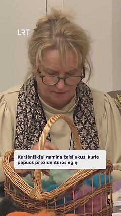 Šalies bendruomenės gamina žaisliukus, kurie papuoš prezidentūros eglę