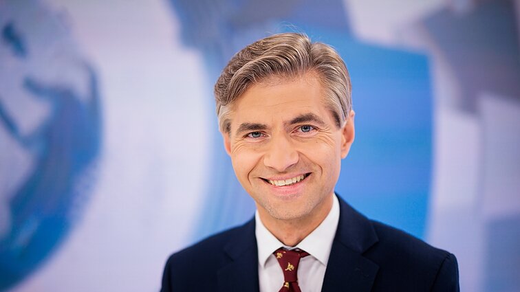 Dienos tema (su vertimu į gestų k.)