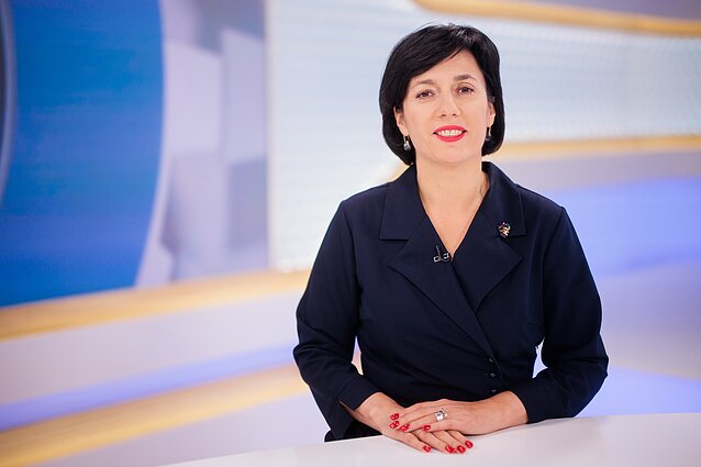 Dienos tema (su vertimu į gestų k.)