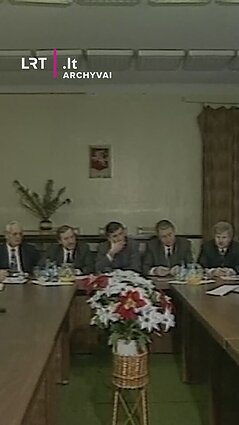 1995 metais 100-ui gyventojų teko 26 telefonai. Kaip ši statistika atrodytų šiandien?