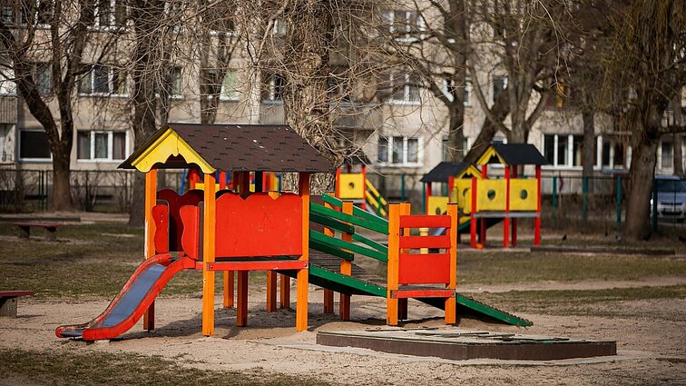 Mokestis už darželius piktina visaginiečius: susidaro lėšų perteklius, kurį grąžina maistu