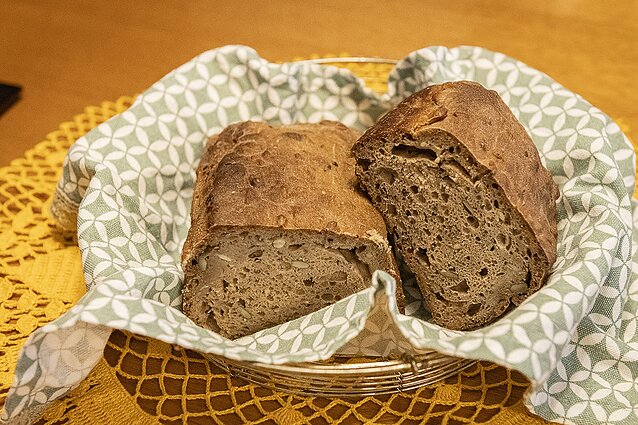 Yuko Yamasaki's black bread