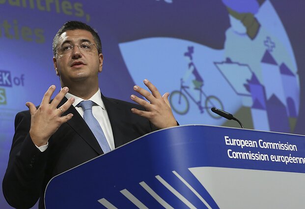 Apostolos Tzitzikostas