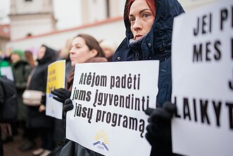 Pedagogų mitingas prie Švietimo, mokslo ir sporto ministerijos Pedagogų mitingas prie Švietimo, mokslo ir sporto ministerijos