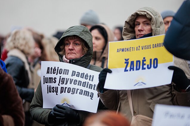 Pedagogų mitingas prie Švietimo, mokslo ir sporto ministerijos Pedagogų mitingas prie Švietimo, mokslo ir sporto ministerijos