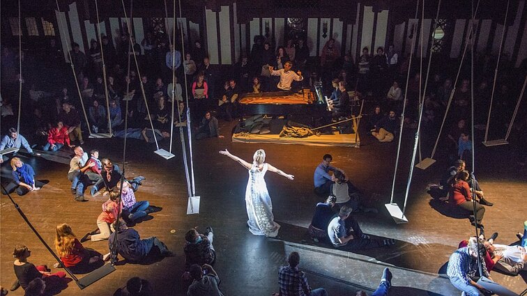 Berlyno radijo choras Vilniuje pristato žymiąją inscenizaciją „human requiem“