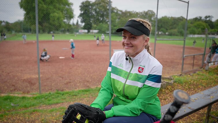 Netyčia softbolo karjerą pradėjusi Laura: pirmuosius kamuoliukus mušiau čempionate