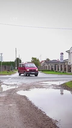 Gyventojai piktinasi dulkančia, pavojinga gatve: liūdina savivaldybės bendravimas