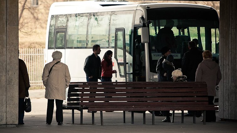 Regionų gyventojams didmiesčiai pasiekiami vis sunkiau: „Autobusai sukišti į vieną vietą“