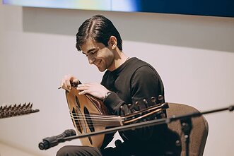 Kadim Mazin and his oud