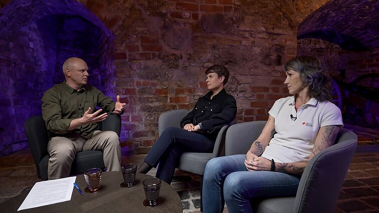 Aptarė moterų vaidmenį kare: „Klausyti reikia širdies, o ne stereotipų“