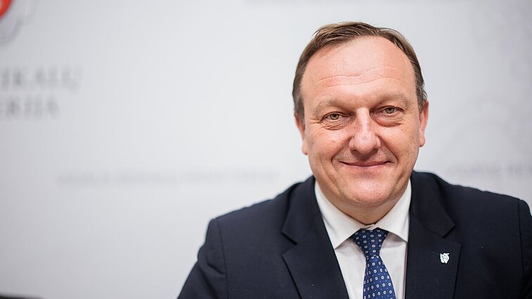 Pareigūnų proteste Seimui svarstant kitų metų biudžetą – Kondratavičiaus dainos