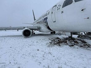 Vilniaus oro uoste nuo tako nuriedėjo lėktuvas