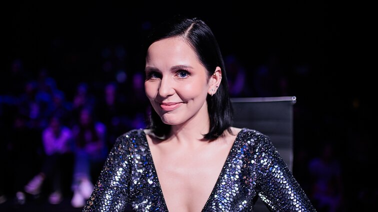 Su „Abudu“ dainą apie persekiojimą pristačiusi Monika Liu: tampam apsėsti kitų gyvenimų