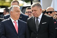 Slovak Prime Minister Robert Fico (R) and Hungarian Prime Minister Viktor Orban 