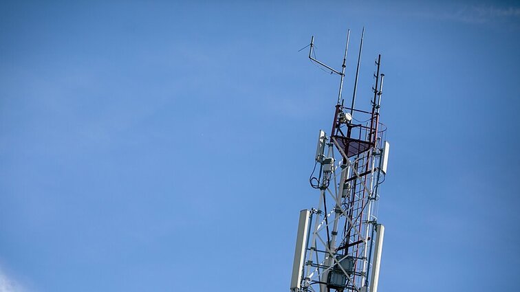 „Ar karas, ar maras, ar tvanas – ryšys veiktų“: Klaipėdoje išbadomas pirmasis privatus 5G
